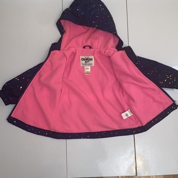 Osh kosh baby navy windbreaker with multi colored hearts. Size 12 months. EUC. - Picture 7 of 8